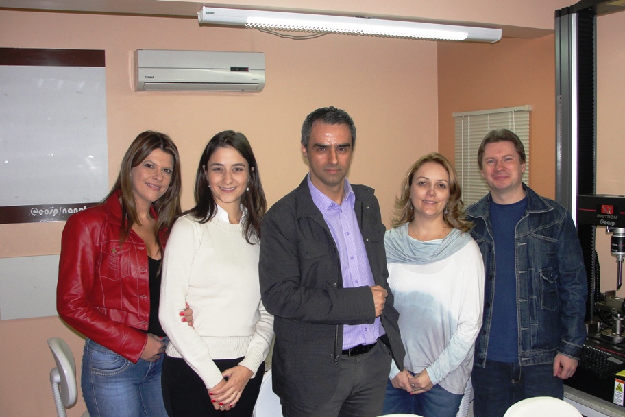 Profa. Carla Maia, Profa. Fernanda Zasso, Prof. Marcos Giovanetti, Profa. Sivia Freddo e Prof. Mauro Dall Agnol